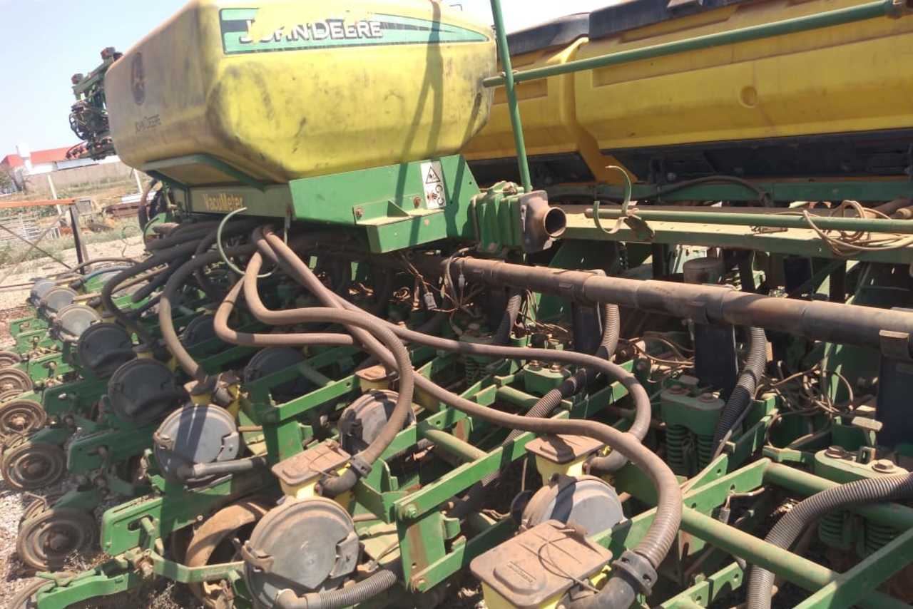 John Deere  2115 - 20/08 3