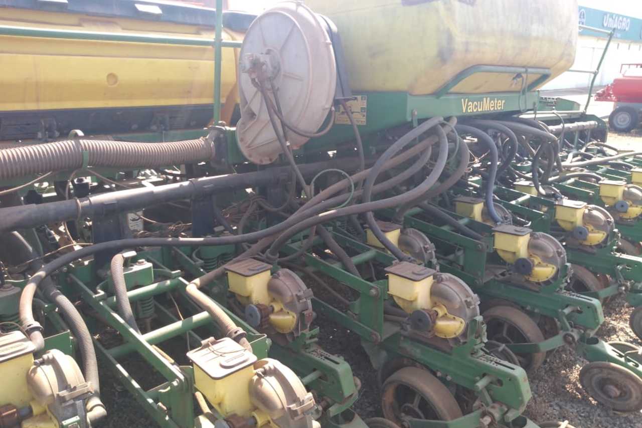 John Deere  2115 - 20/08 4