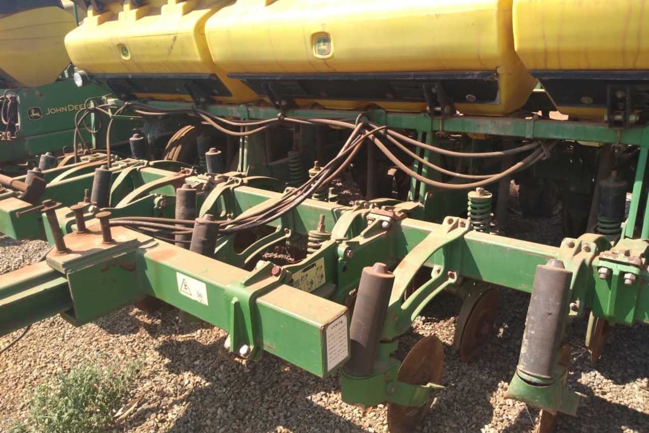 John Deere  2115 - 20/08 6