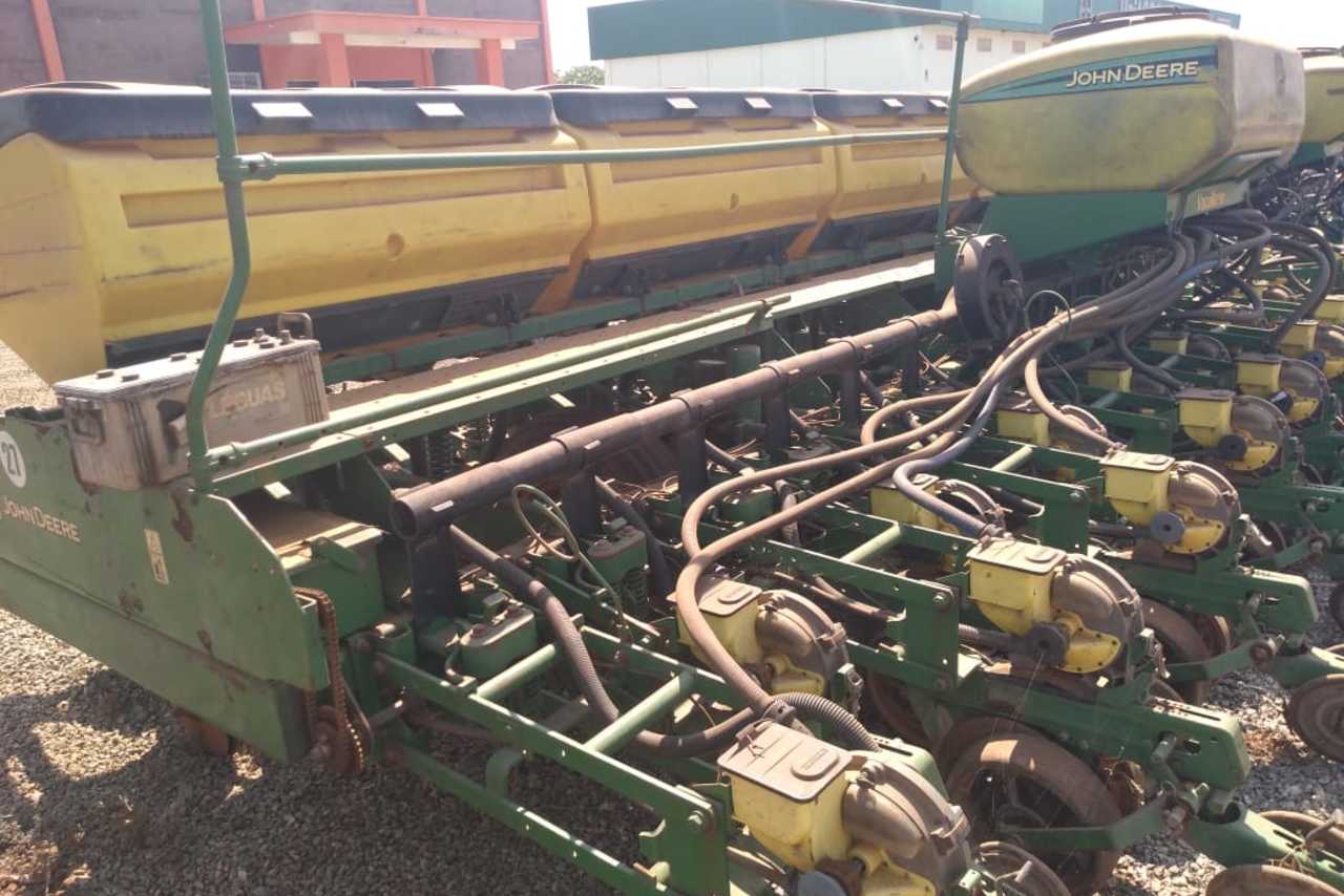 John Deere  2115 - 20/08 7