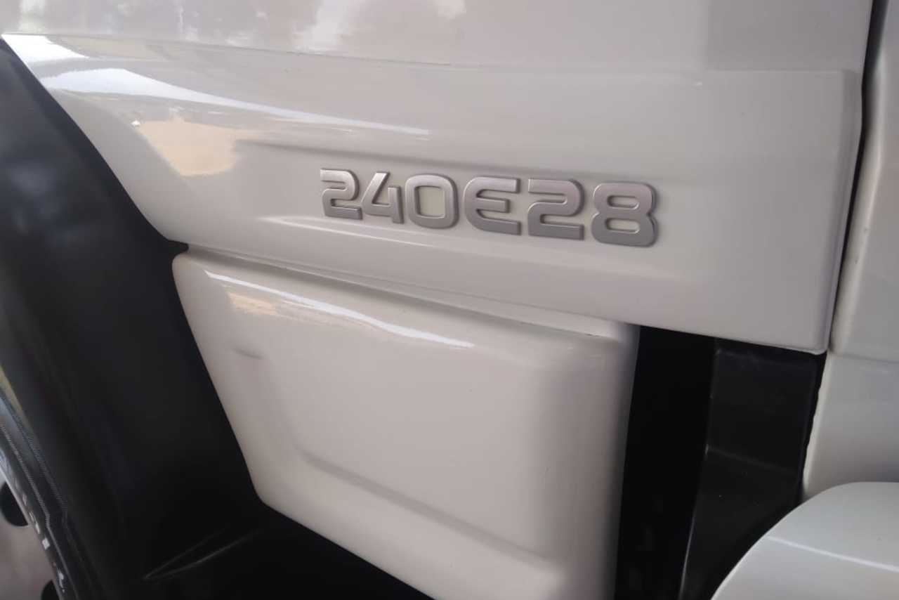 Iveco Tector 240 - 14/14 2
