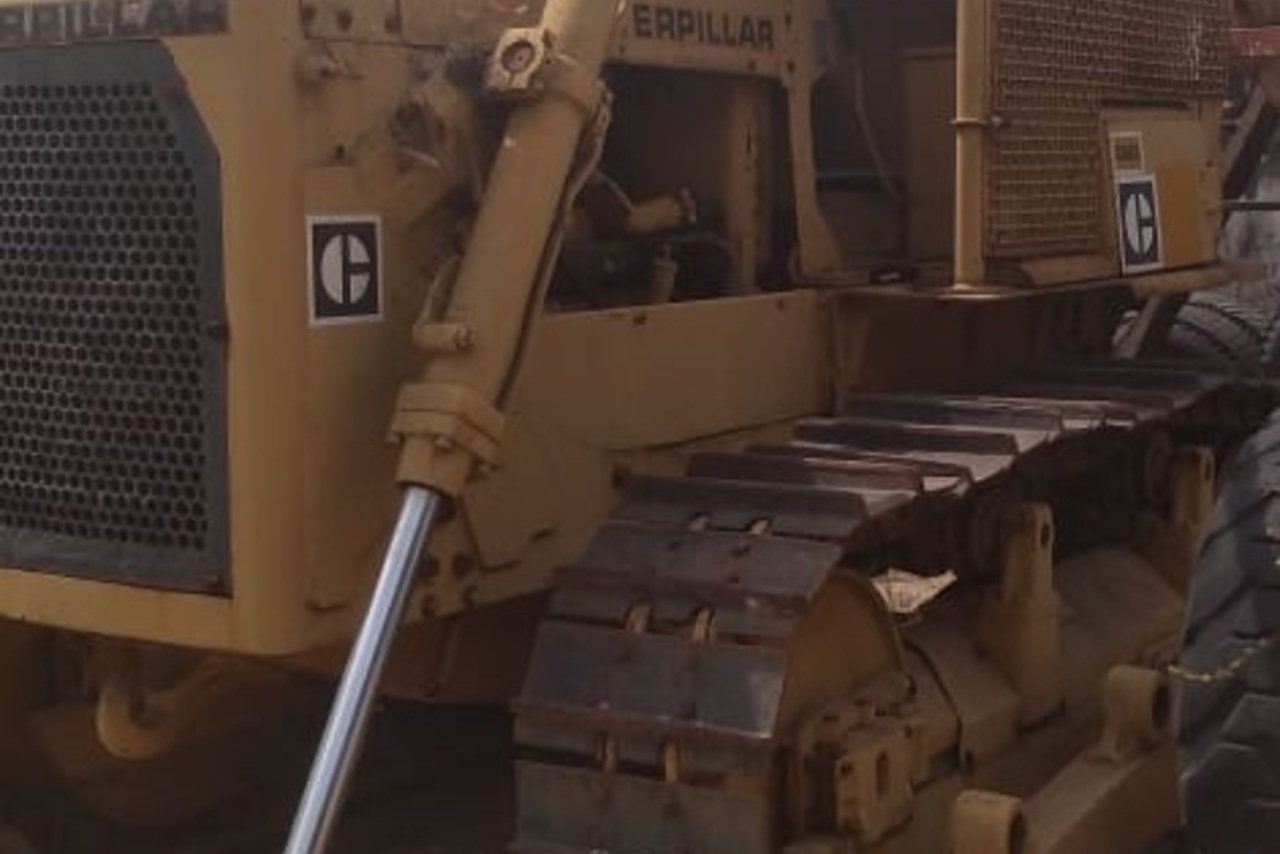 Caterpillar D6D - 84/84 2
