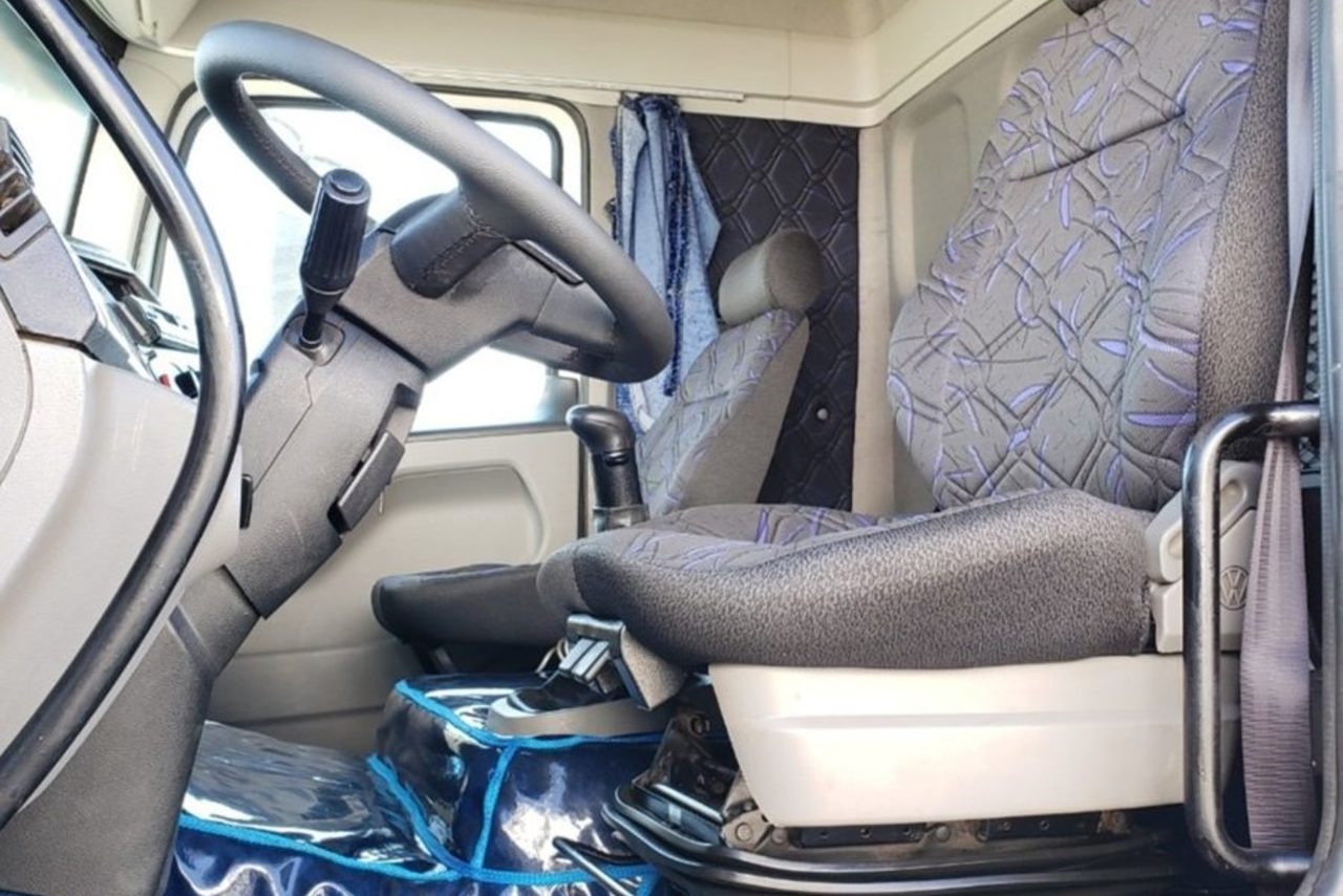 Volkswagen 24-250 E Constellation 3-Eixos - 09/10 6