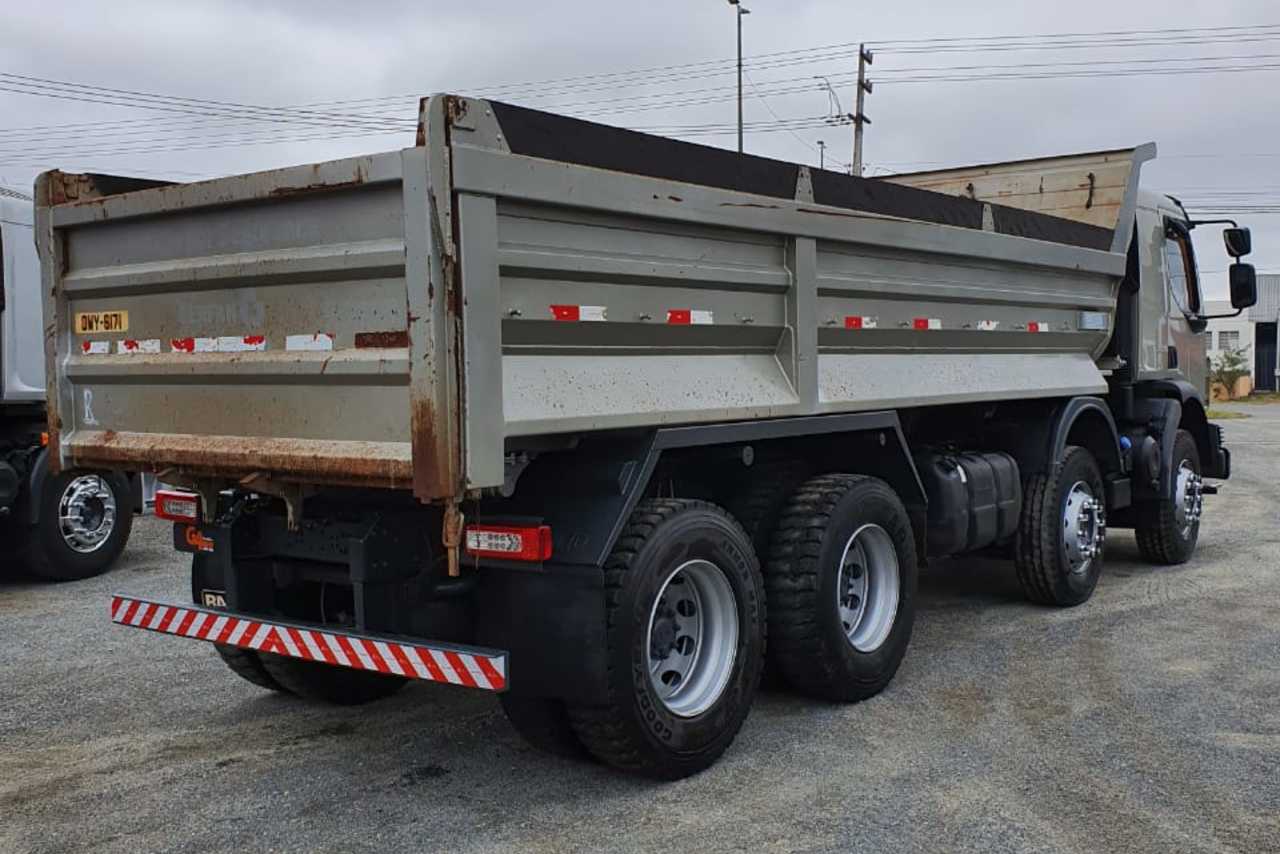 Volvo VM330 - 14/14 2