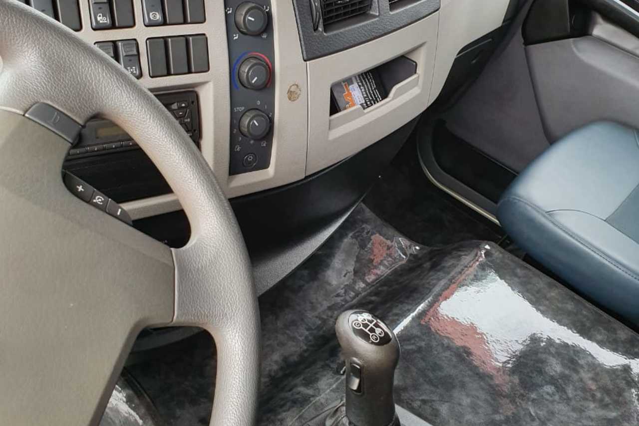 Volvo VM330 - 14/14 10