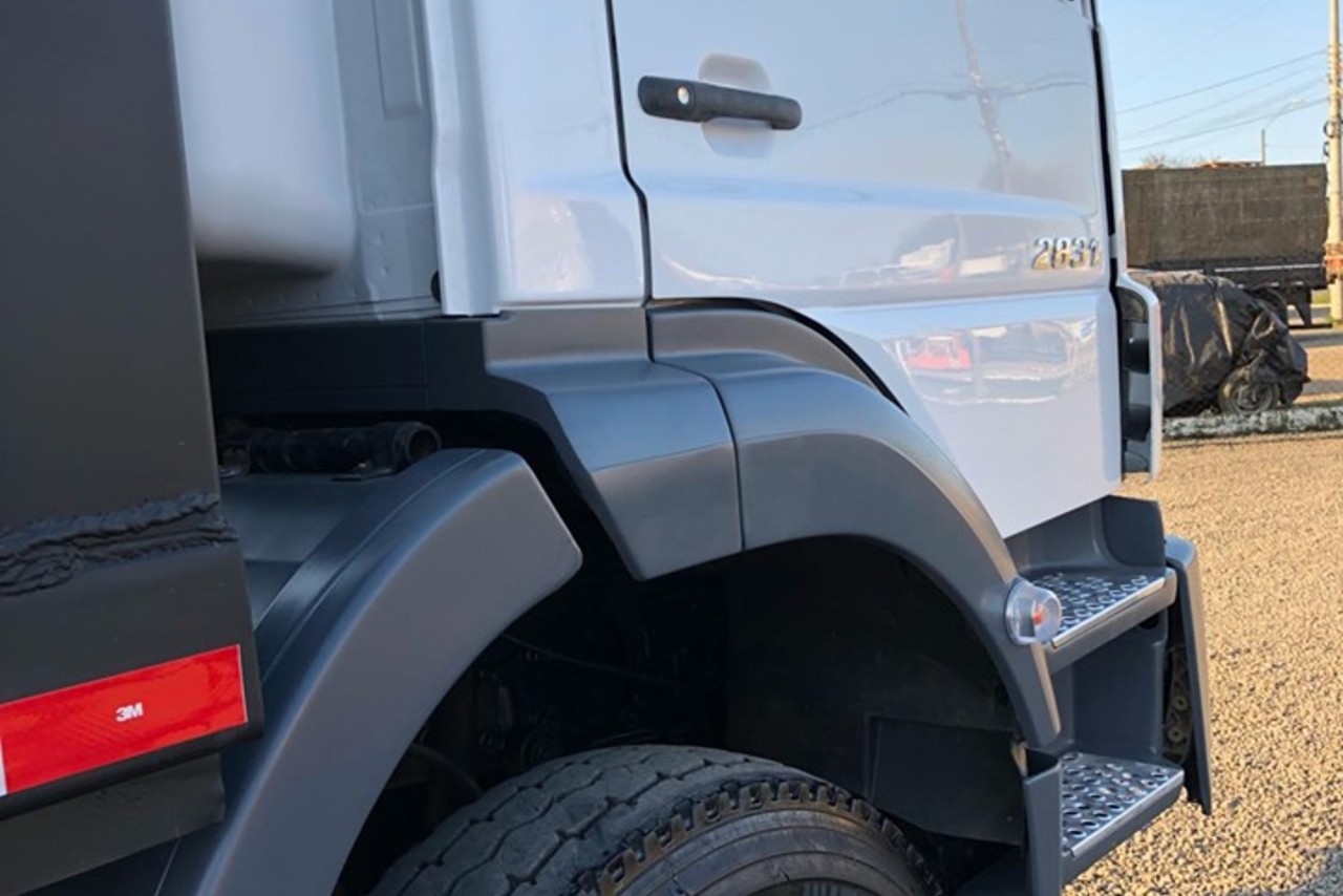 Mercedes Benz Axor 2831 - 11/11 14