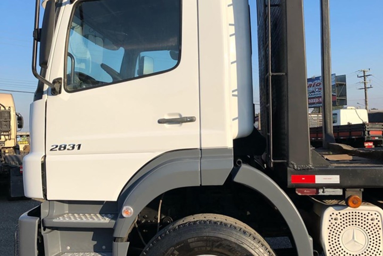 Mercedes Benz Axor 2831 - 11/11 15
