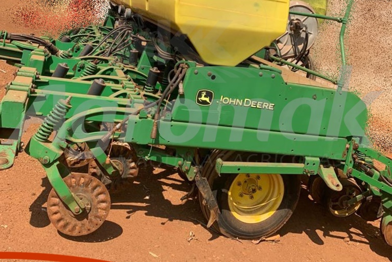 John Deere 2126 - 09/09 2