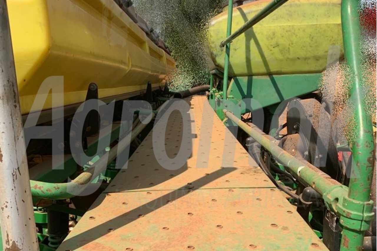 John Deere 2126 - 09/09 5