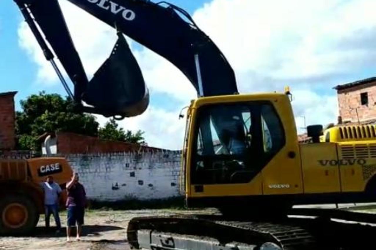 Volvo EC210 - 12/12 4