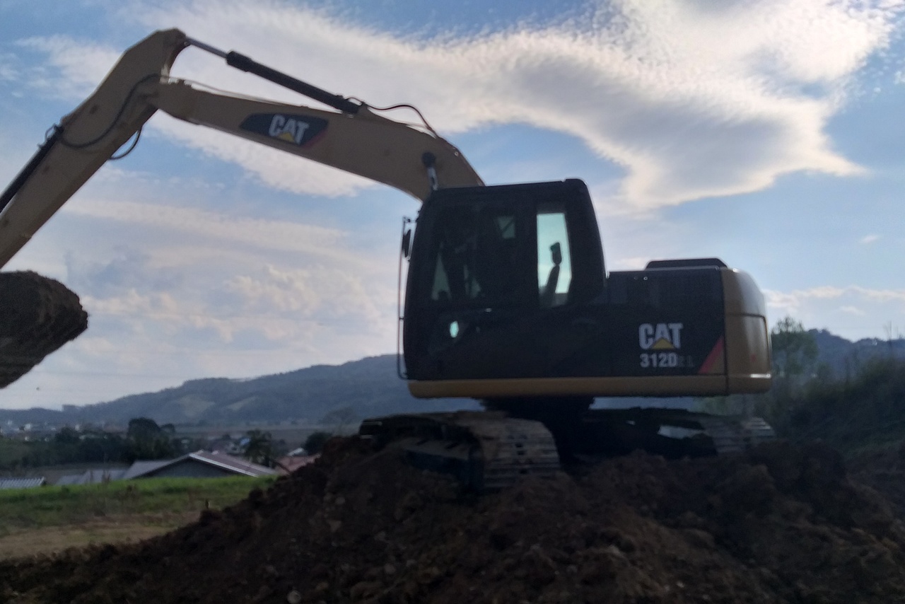 Caterpillar  312 - 13/13 6