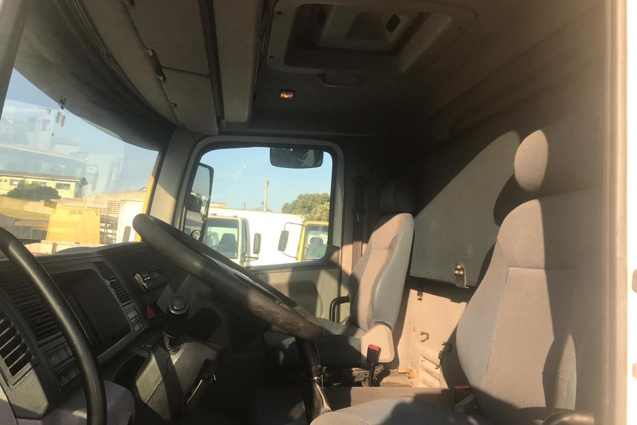 Volkswagen 24-250 E Constellation 3-Eixos - 10/10 6