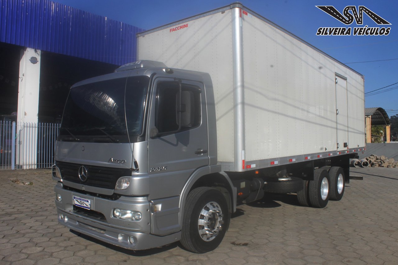 Mercedes Benz Atego 2425 - 08/09 2
