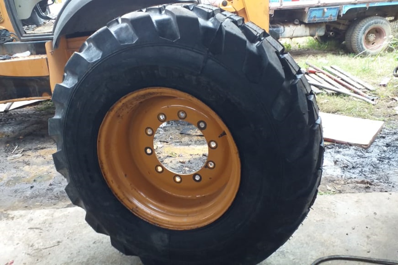 Case 580N - 12/12 10
