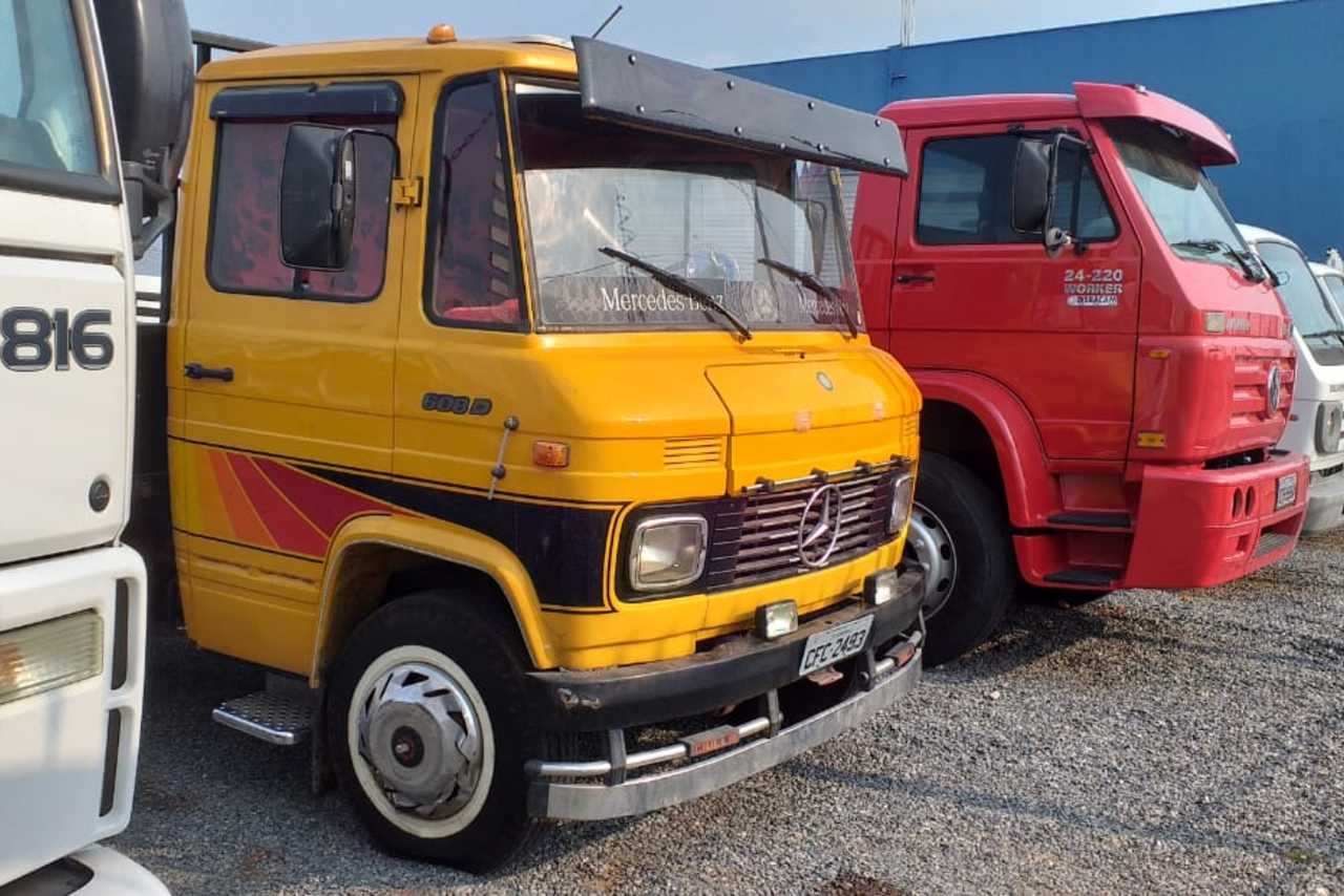 Mercedes Benz MB 608 - 81/81 9
