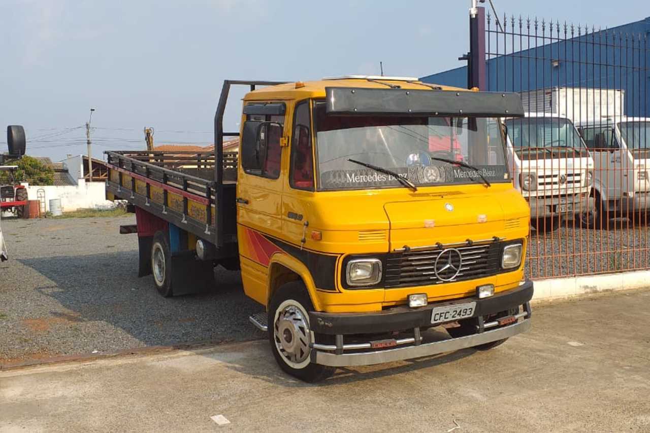 Mercedes Benz MB 608 - 81/81 10