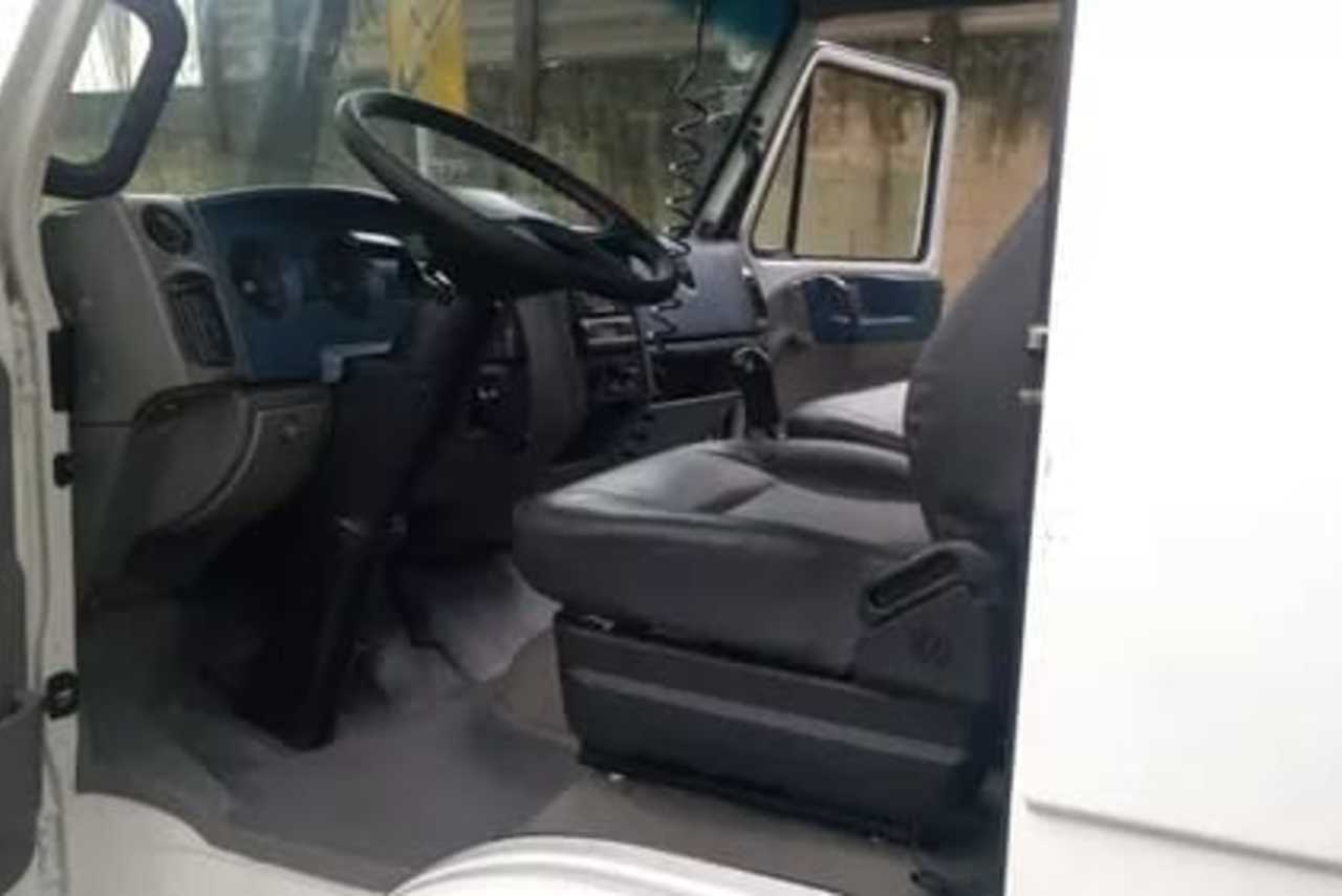 Volkswagen 8 150 - 09/09 2