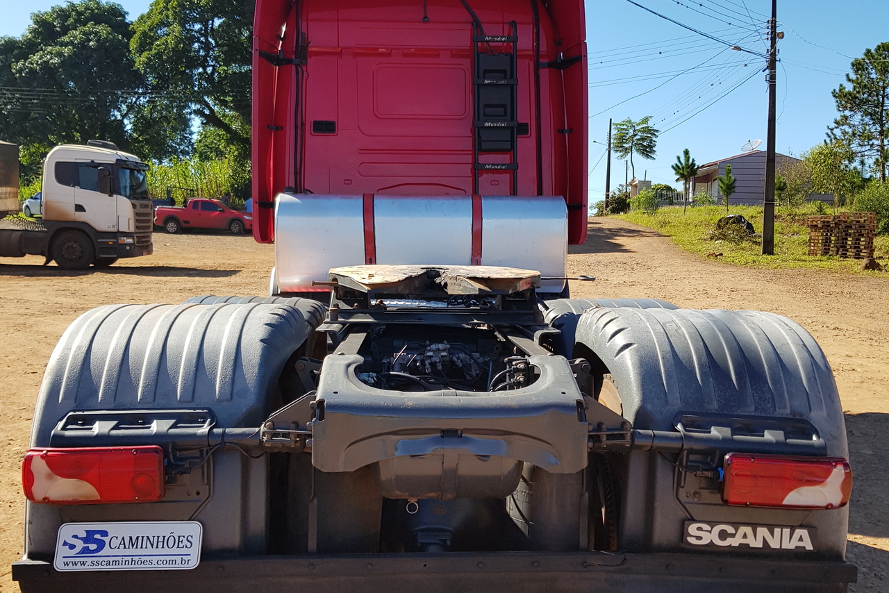 Scania 440 - 14/14 17