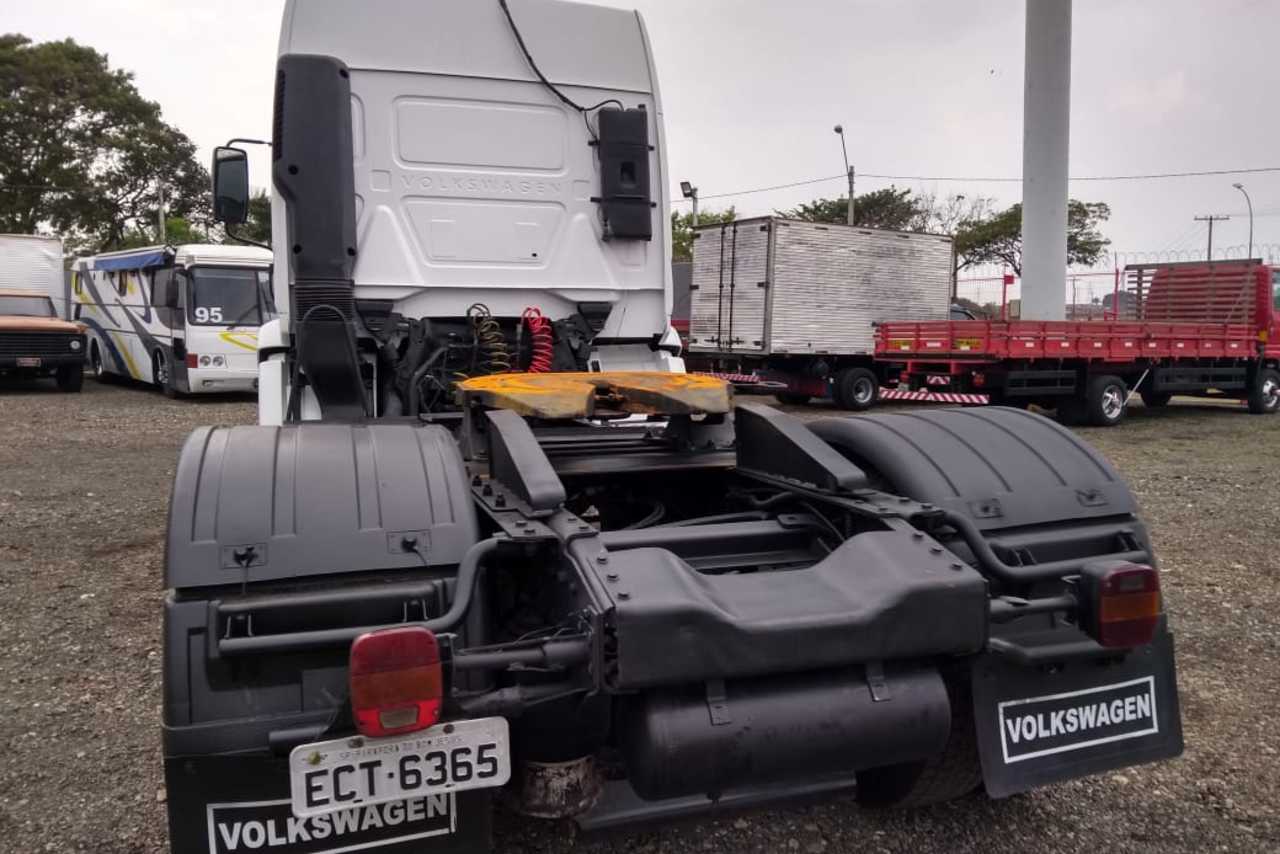 Volkswagen 19-320 Titan - 08/08 3