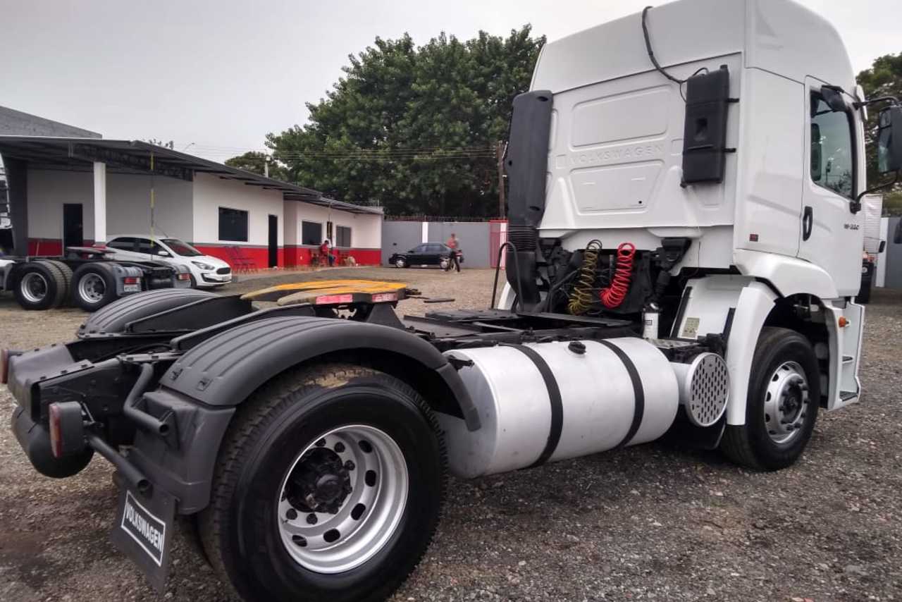 Volkswagen 19-320 Titan - 08/08 7
