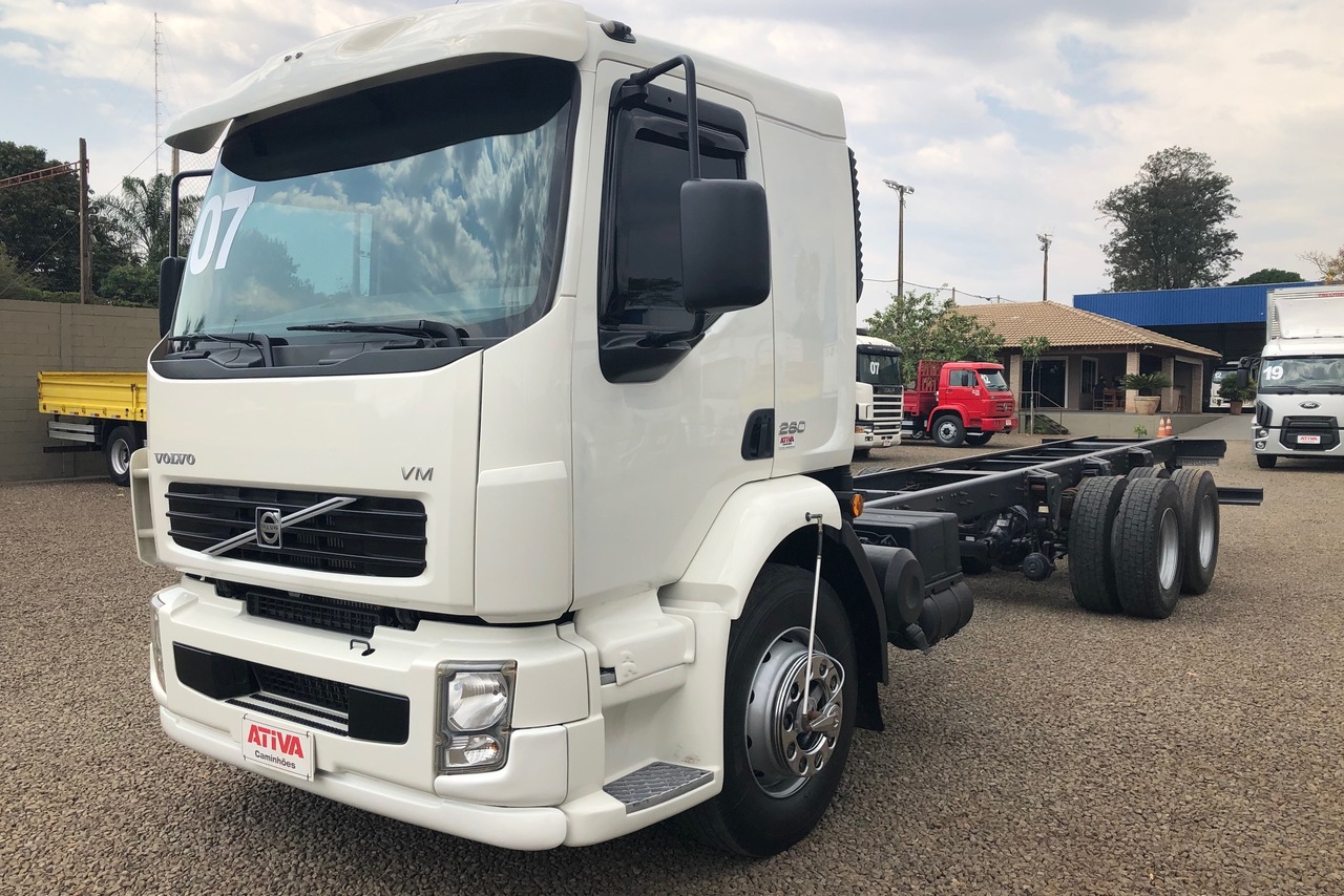Volvo VM260 - 07/07 3