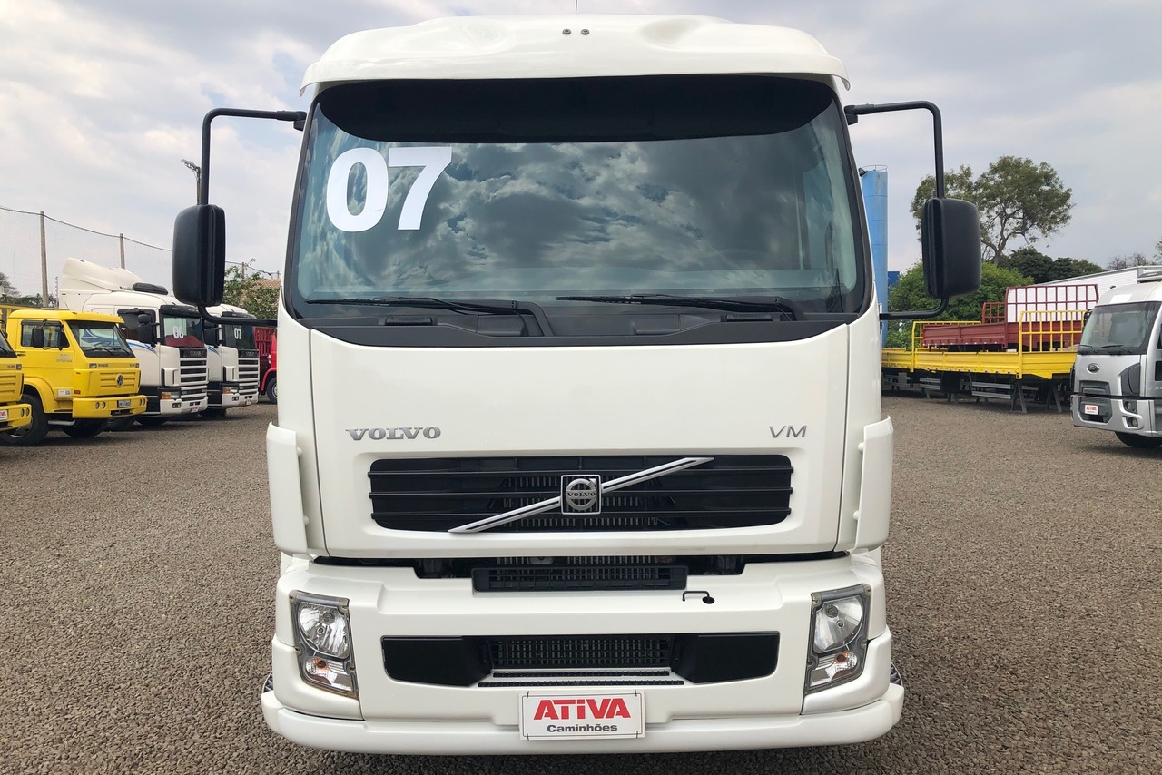 Volvo VM260 - 07/07 4