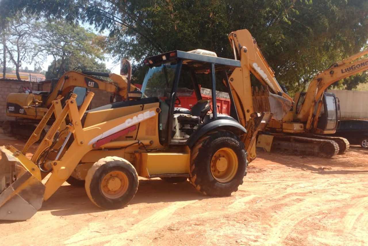 Case 580M - 09/09 4