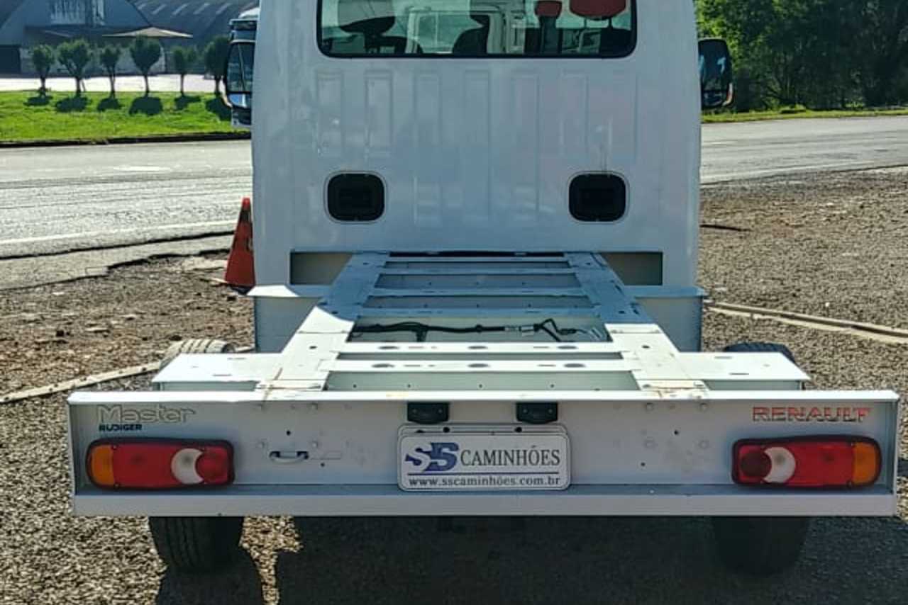 Renault Master Chassi - 14/13 9