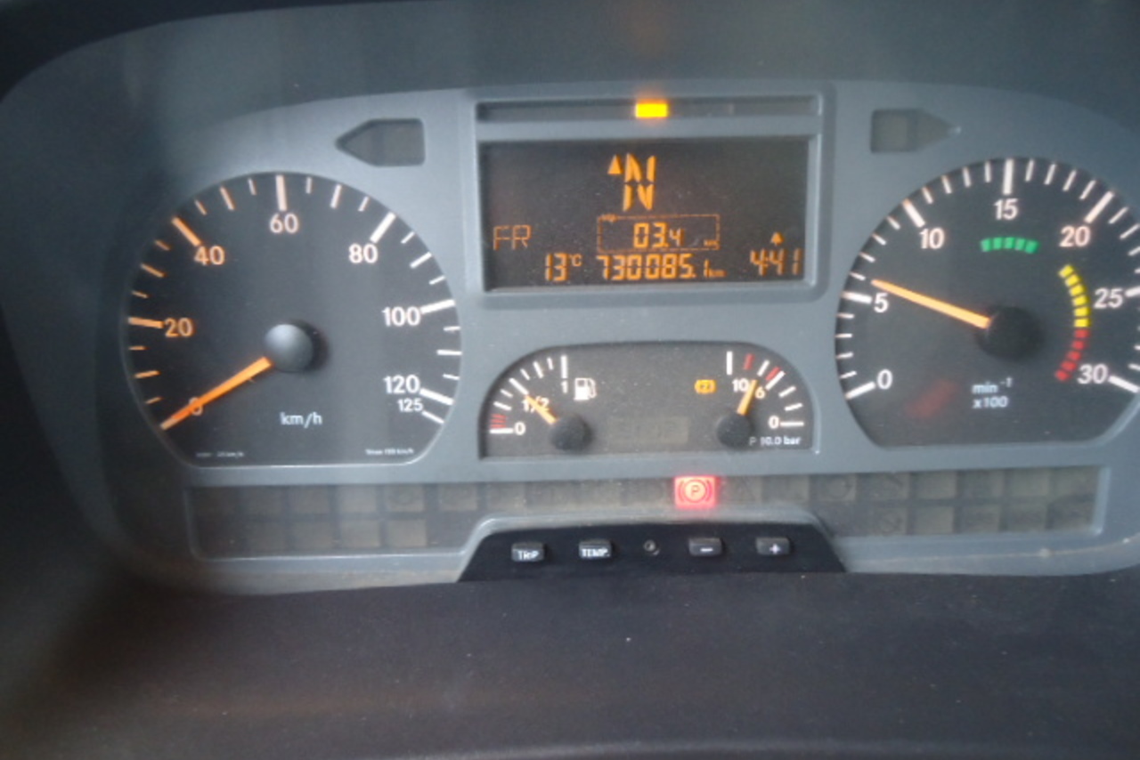 Mercedes Benz Atego 2425 - 10/10 13