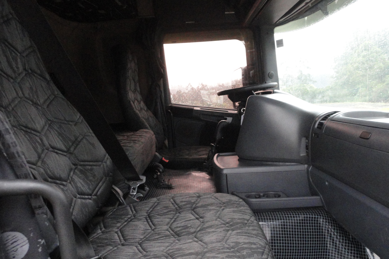 Scania 380 - 09/09 4