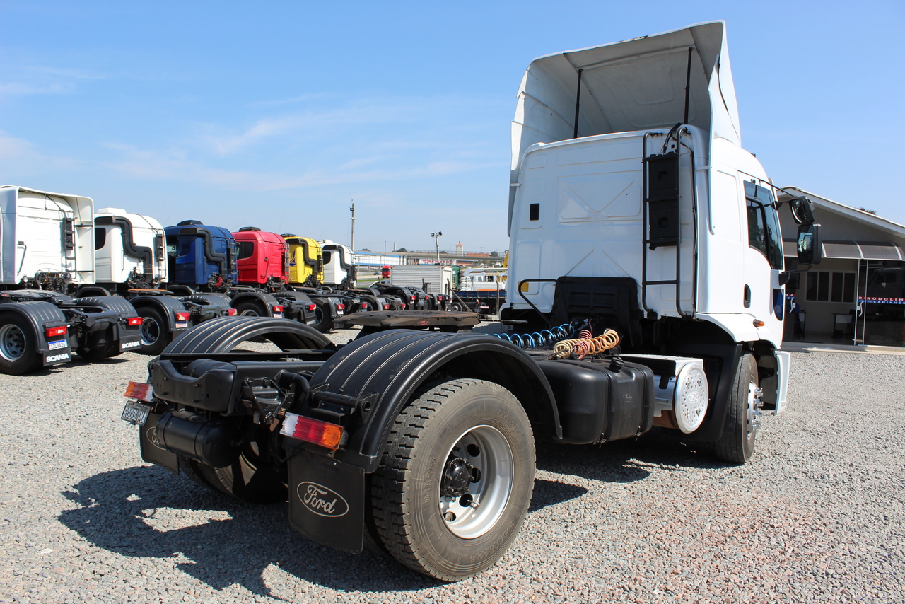 Ford Cargo1933 - 12/13 3
