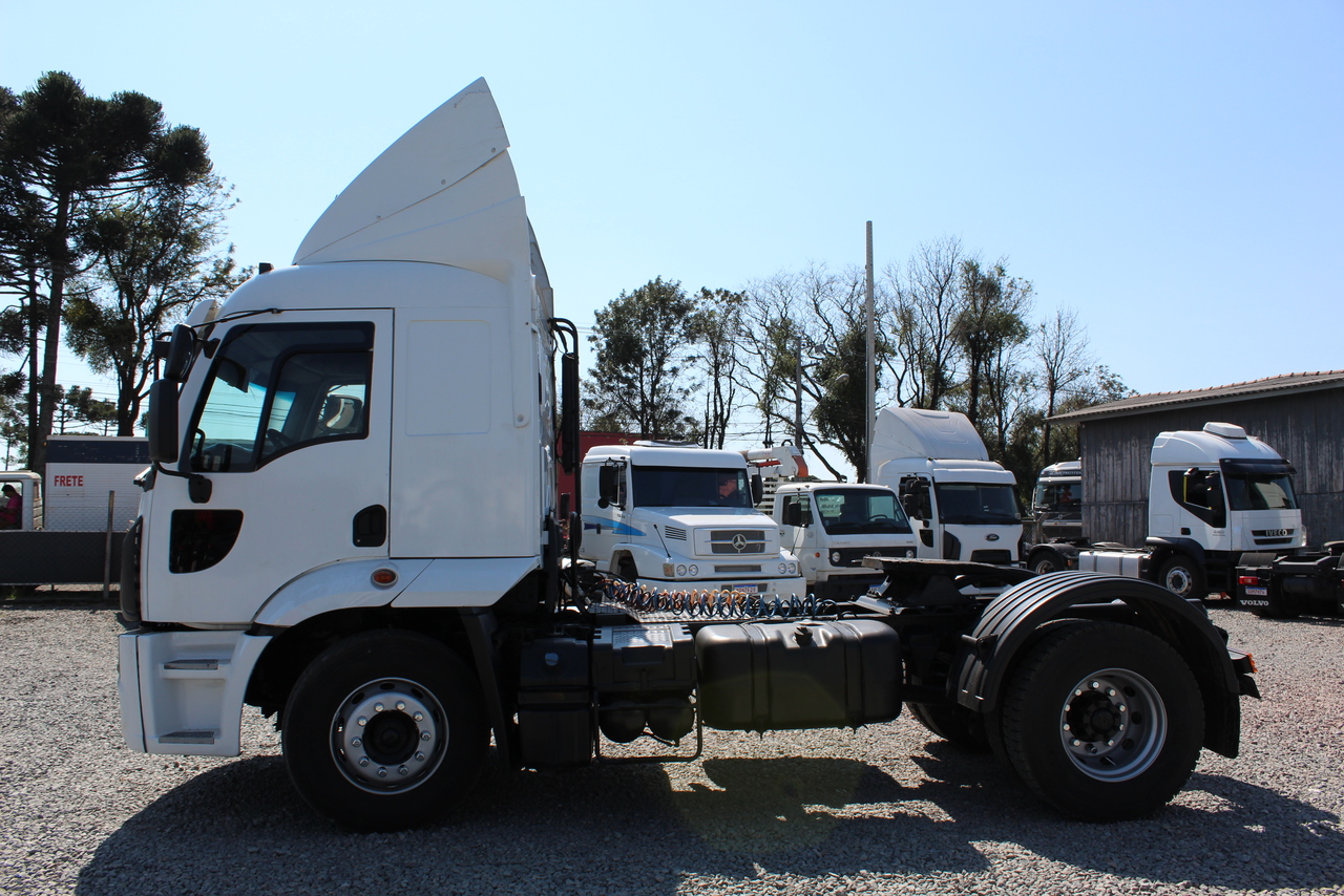 Ford Cargo1933 - 12/13 7