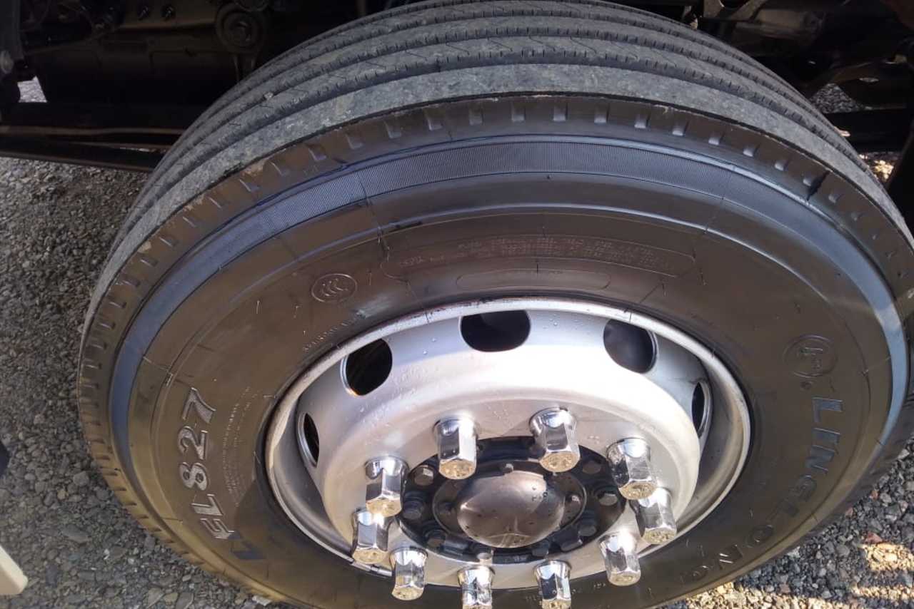 Mercedes Benz Axor 2540 - 08/08 10
