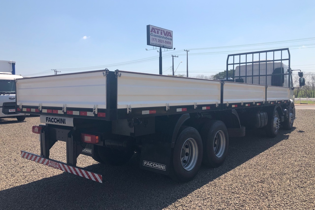 Volvo VM 270 - 12/12 3