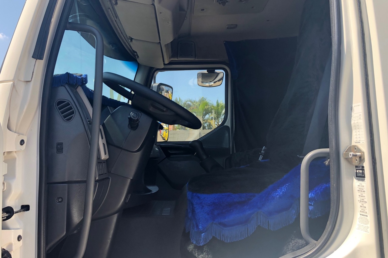 Volvo VM 270 - 12/12 7