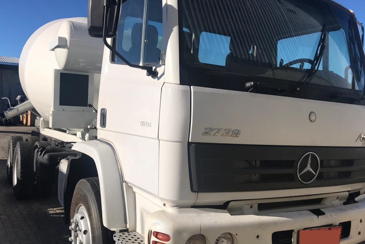 Mercedes Benz Atego 2726 - 14/14 4