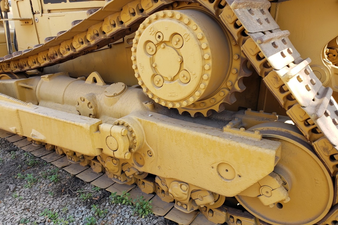 Caterpillar  D8 - 04/04 7