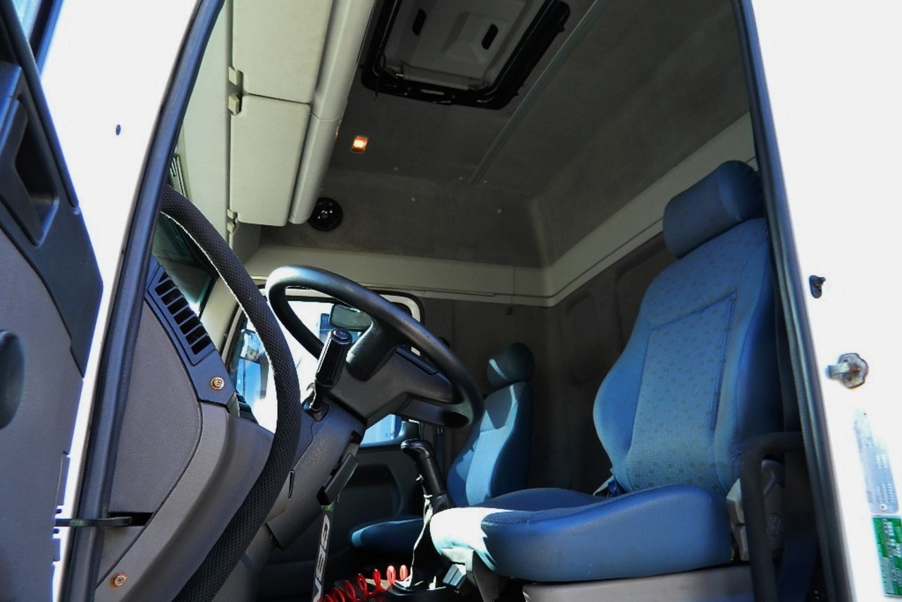 Volkswagen 24-280 E Constellation 6x2 - 12/12 4