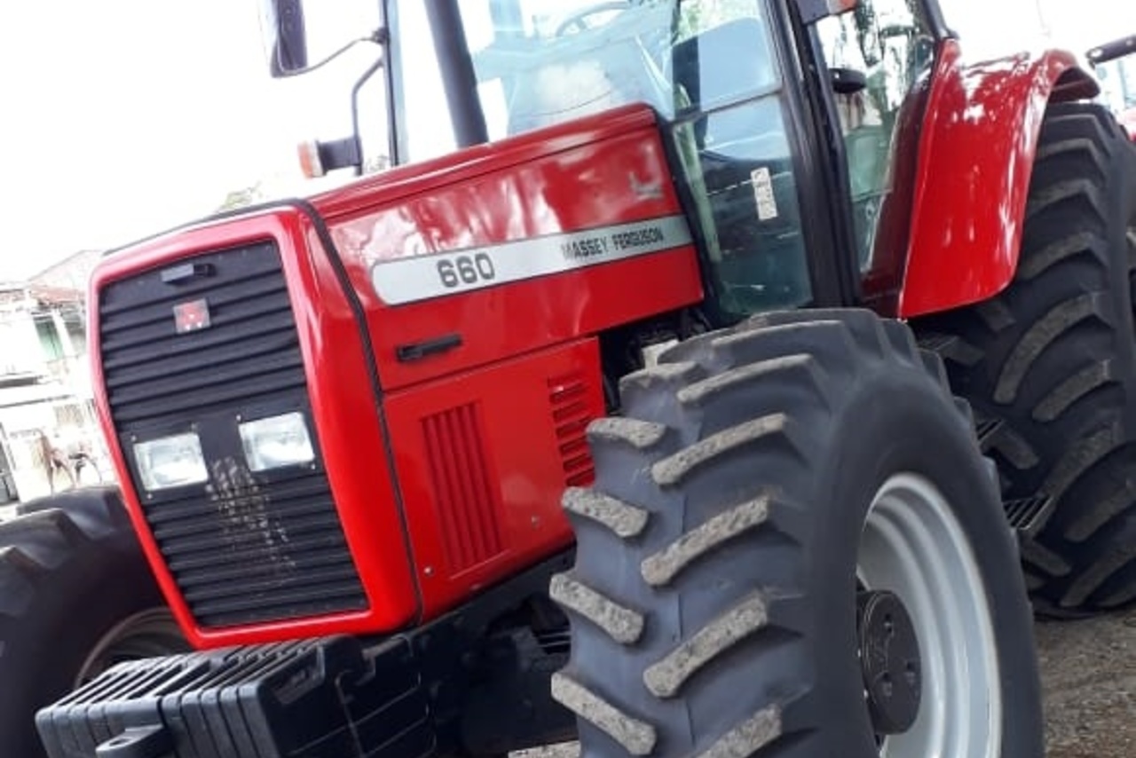 Massey Ferguson 660 - 04 5