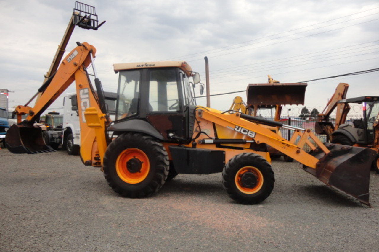 JCB 3C - 12/12 9