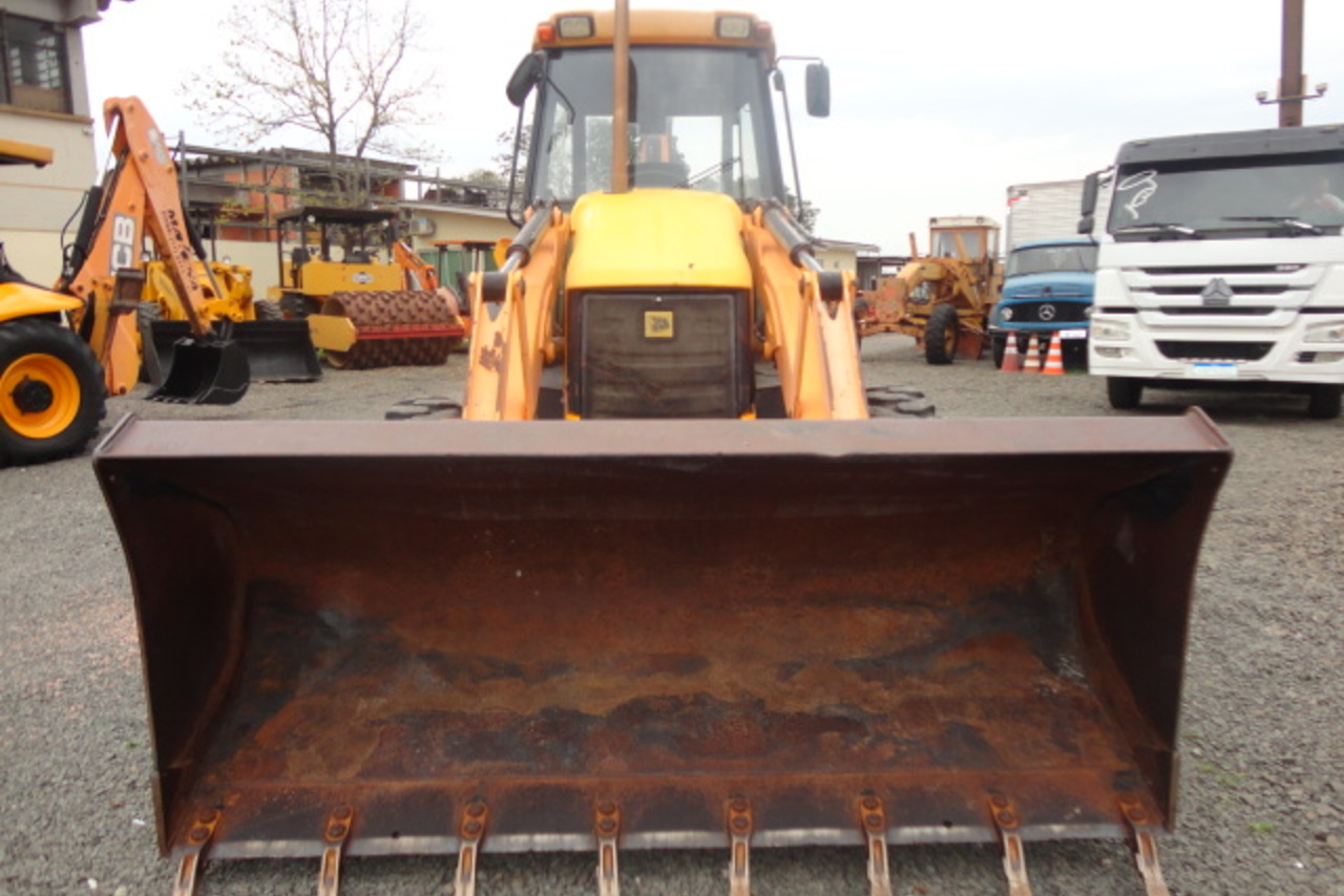 JCB 3C - 12/12 12