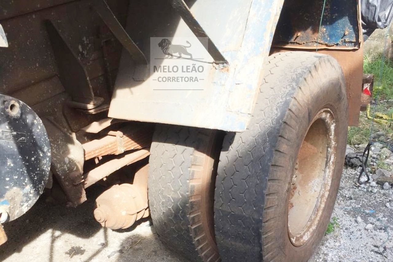 Ford F12000 - 95/95 3