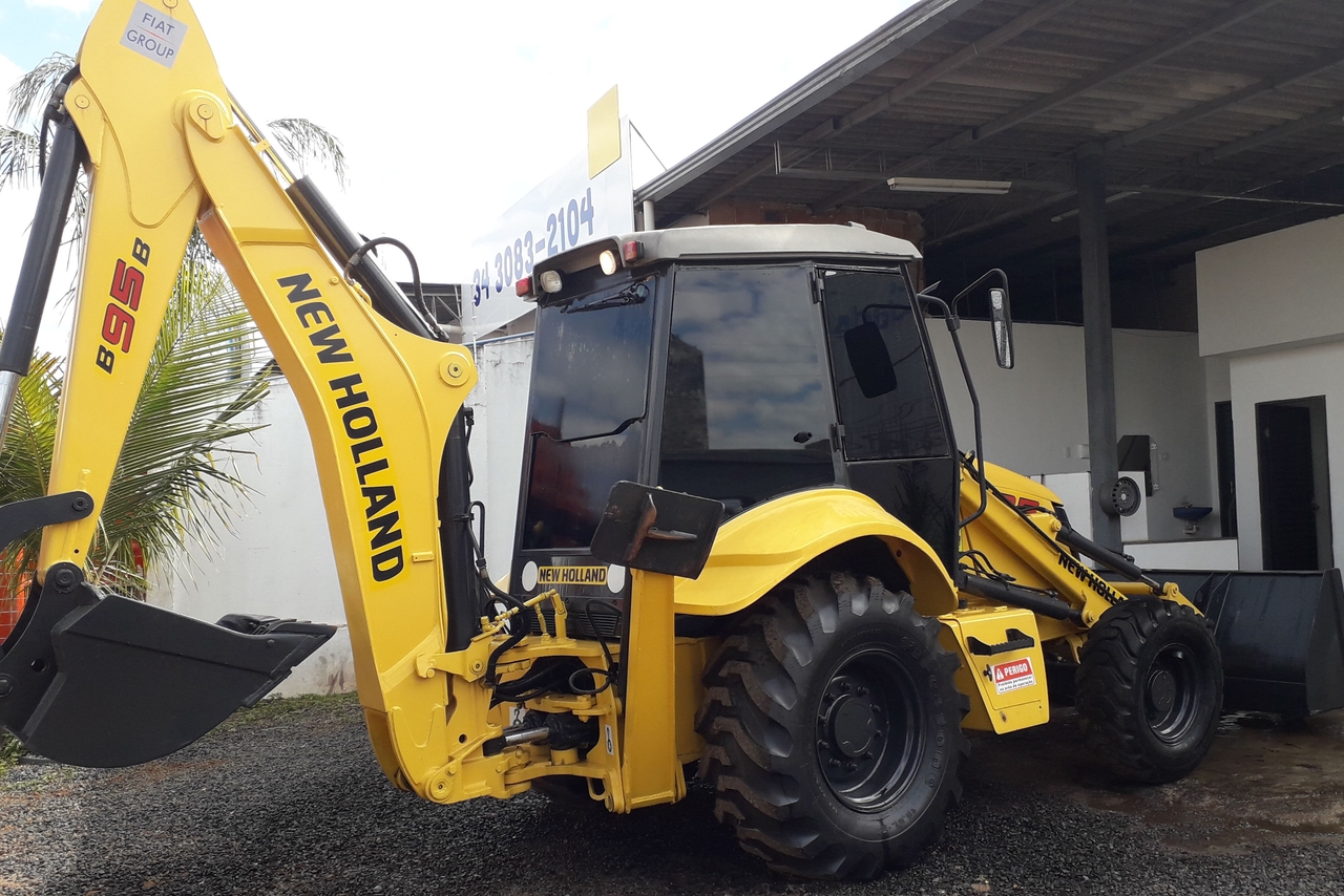 New Holland B95B - 14/14 2