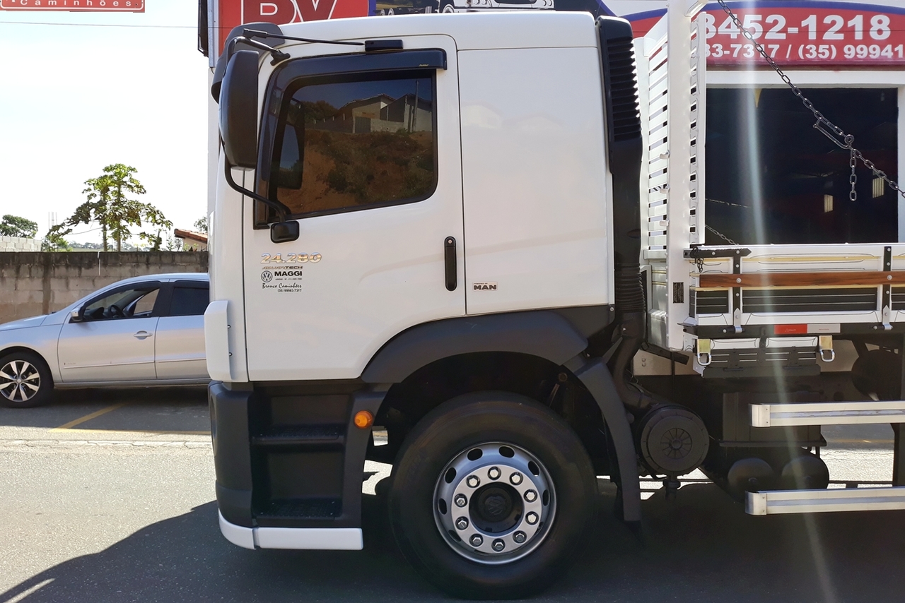 Volkswagen 24-280 E Constellation 6x2 - 14/14 3