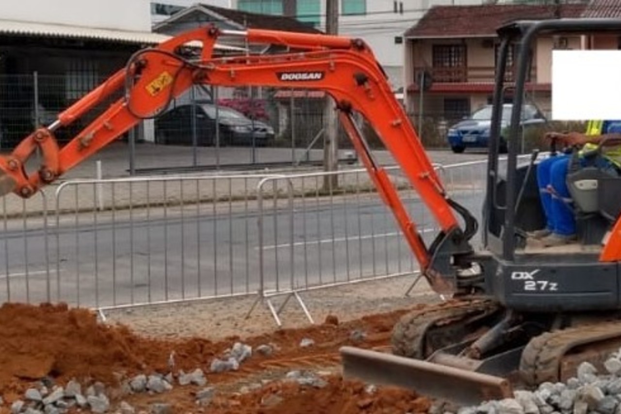 Doosan DX27z - 16/16 3