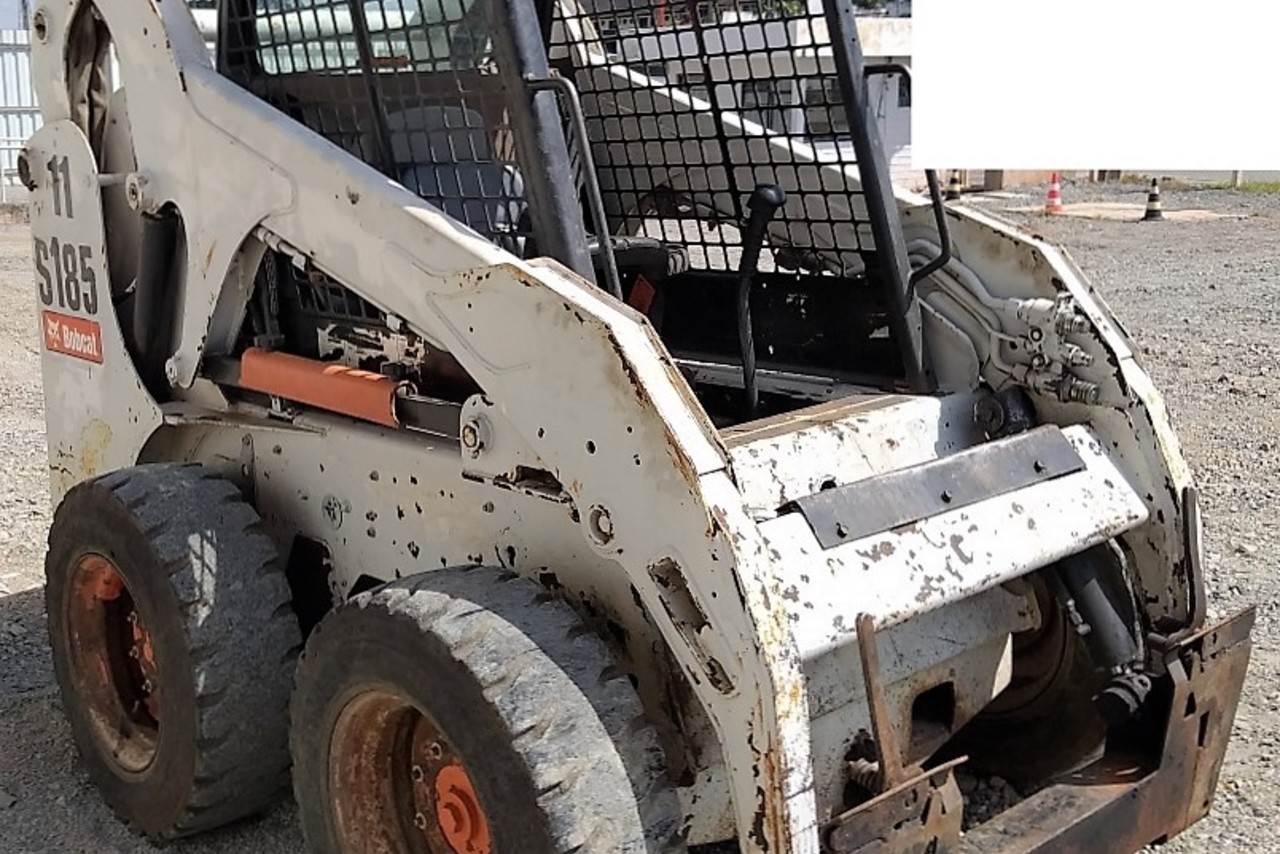 Bobcat S185 - 09/09 3