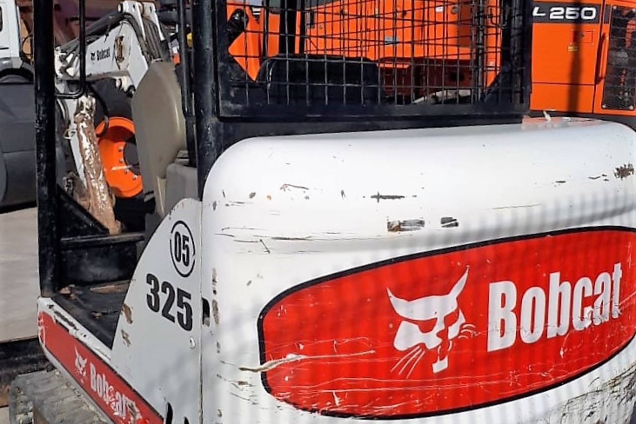 Bobcat 325 - 09/09 6