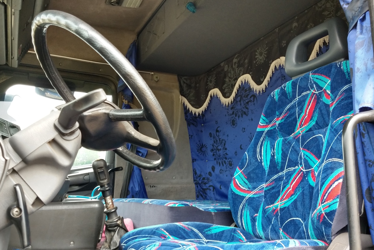 Scania 124 400 - 02/02 10