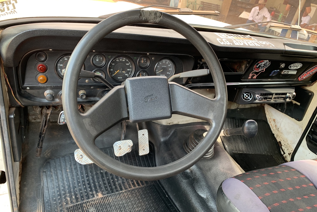 Ford F4000 - 83/83 5