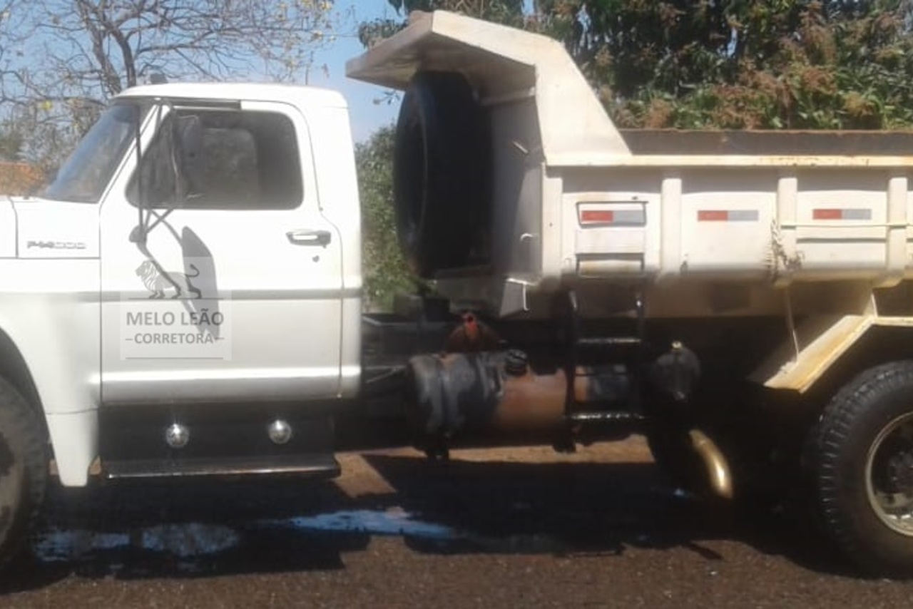 Ford F14000 - 90/90 4